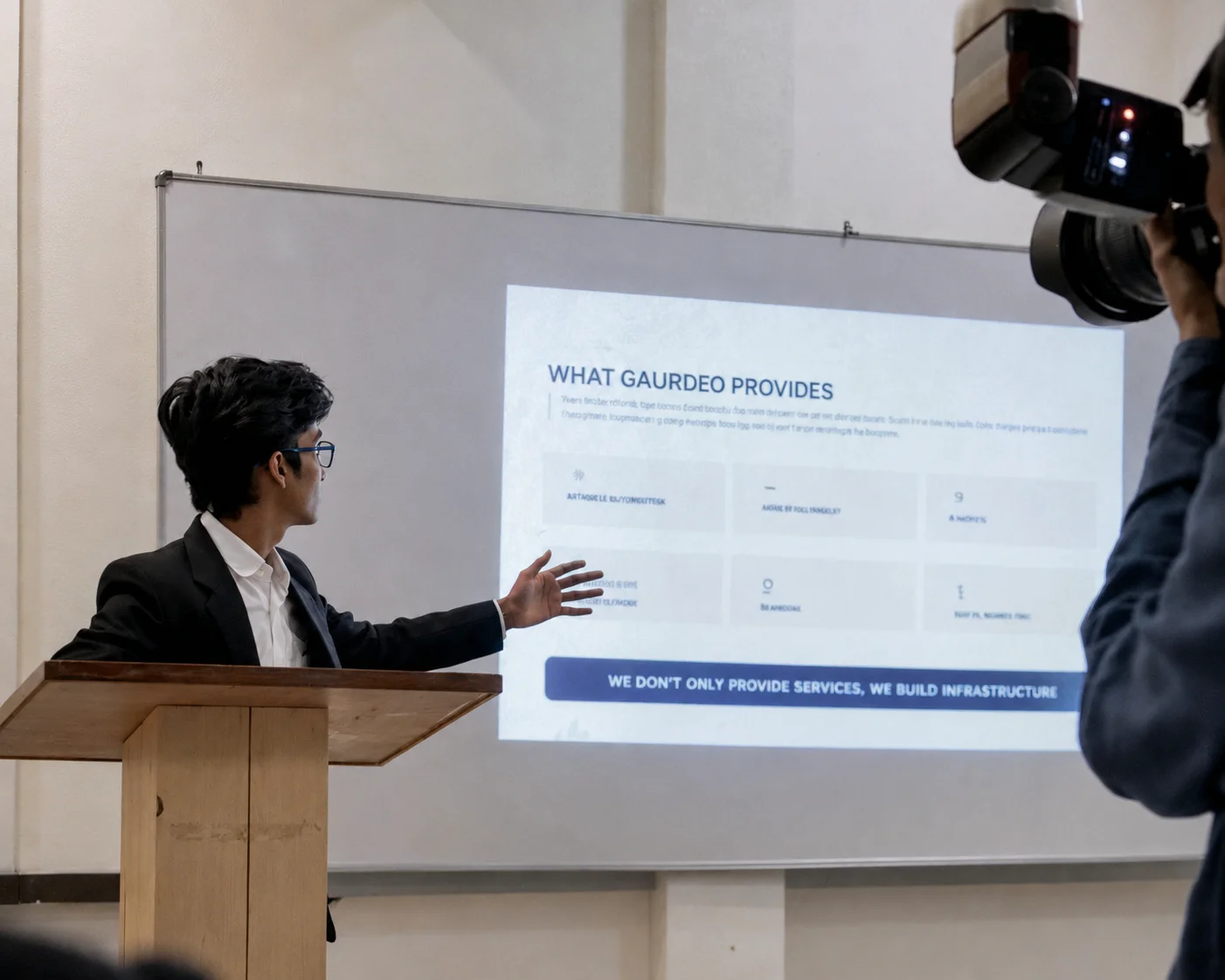 Himanshu Raj presenting Gaurdeo Startup Himanshu Raj presenting Gaurdeo startup idea before Uttarakhand Technical University leadership
